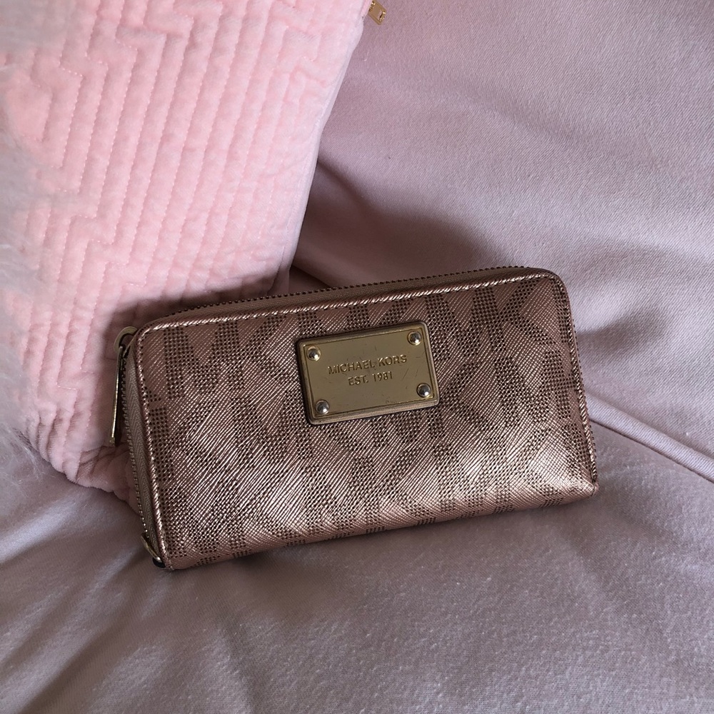 Micheal Kors Wallet